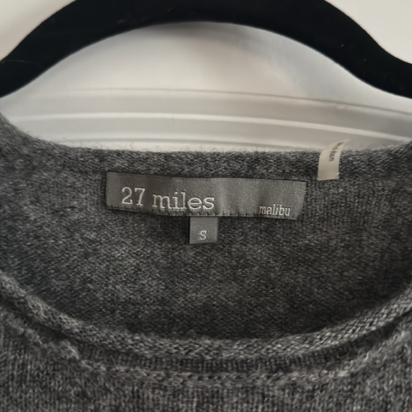 Skull 100% Cashmere Sweater with Crystals - Picture 4 of 9